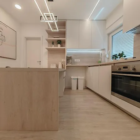 Apartments Mateo Vodice